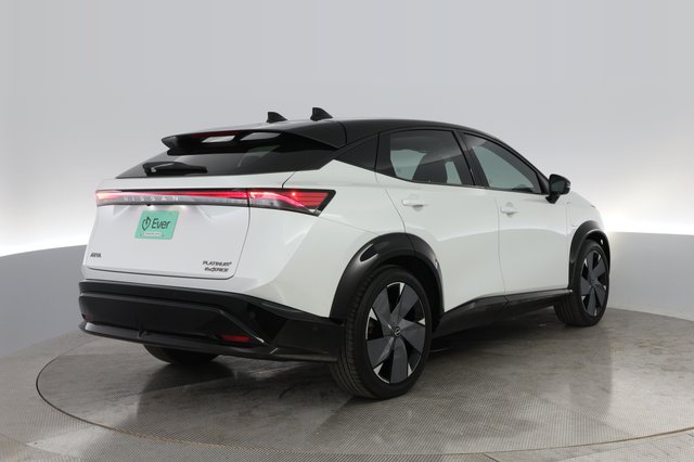 2023 Nissan Ariya — photo 10 of 27