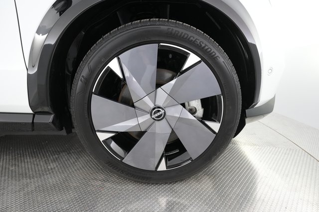 2023 Nissan Ariya — photo 15 of 27