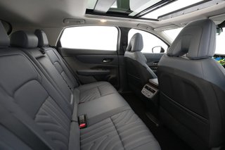 2023 Nissan Ariya — photo 4 of 27