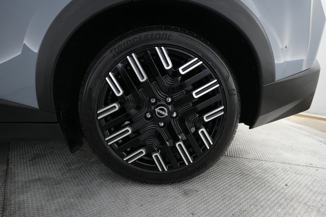 2026 Nissan LEAF — photo 7 of 24