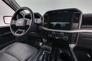 2023 Ford F-150 Lightning — photo 14 of 20