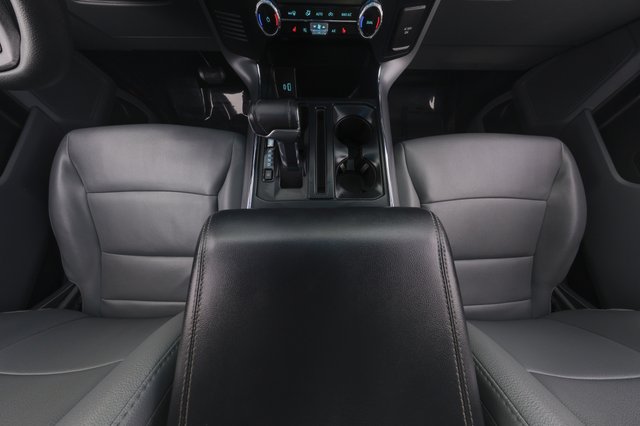 2023 Ford F-150 Lightning — photo 16 of 20