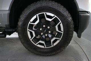 2023 Ford F-150 Lightning — photo 10 of 20