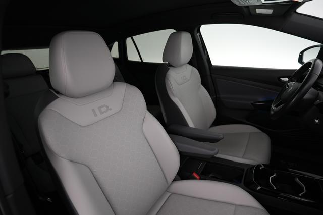 2021 Volkswagen ID.4 — photo 4 of 22