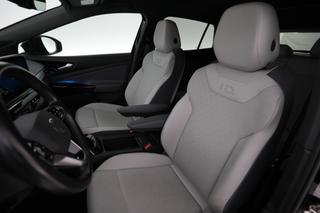 2021 Volkswagen ID.4 — photo 3 of 22