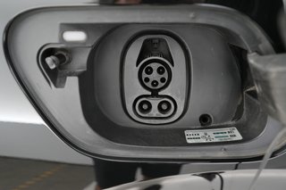 2021 Volkswagen ID.4 — photo 8 of 22
