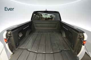 2023 Rivian R1T — photo 6 of 21