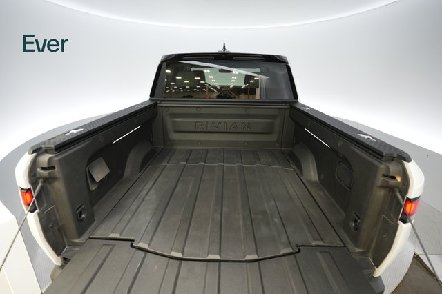 2023 Rivian R1T — photo 6 of 21