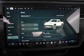 2023 Rivian R1T — photo 5 of 21