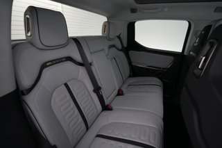 2023 Rivian R1T — photo 4 of 21