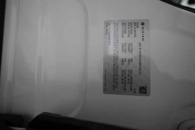 2023 Rivian R1T — photo 21 of 21