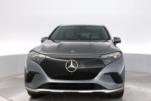 2023 Mercedes-Benz EQS SUV — photo 9 of 23