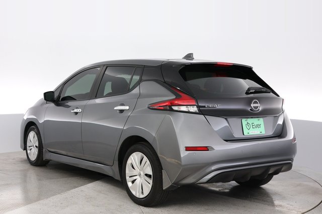 2023 Nissan LEAF — photo 13 of 23