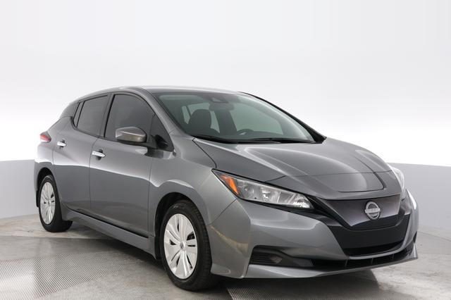 2023 Nissan LEAF — photo 10 of 23