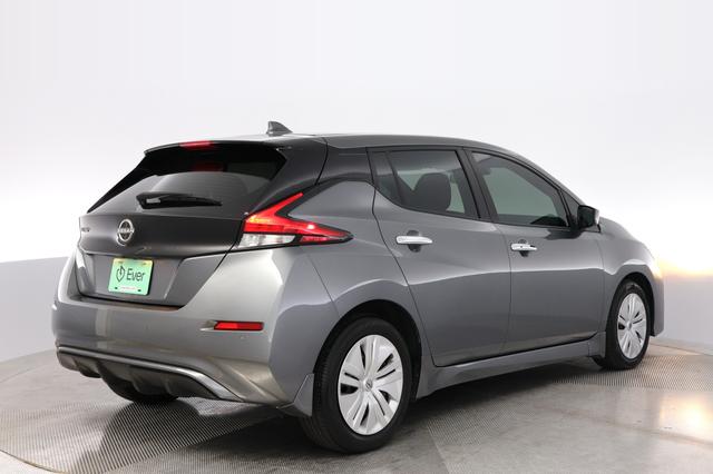 2023 Nissan LEAF — photo 2 of 23