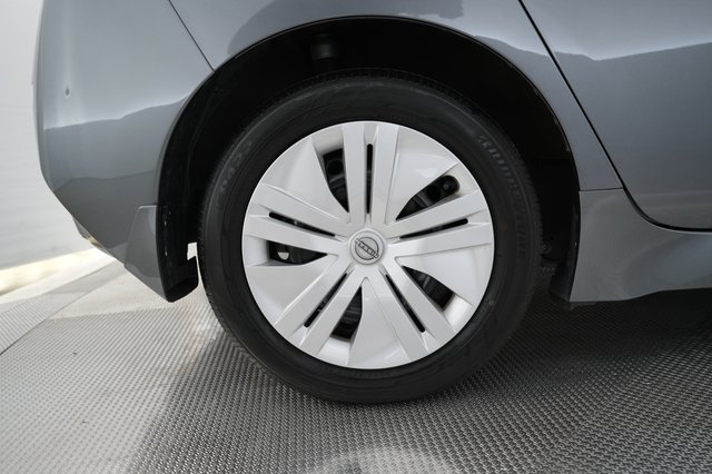 2023 Nissan LEAF — photo 7 of 23