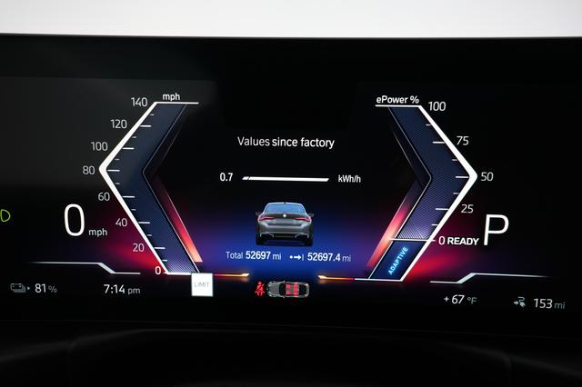2022 BMW i4 — photo 5 of 25