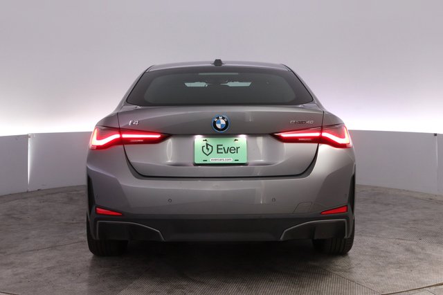 2022 BMW i4 — photo 12 of 25