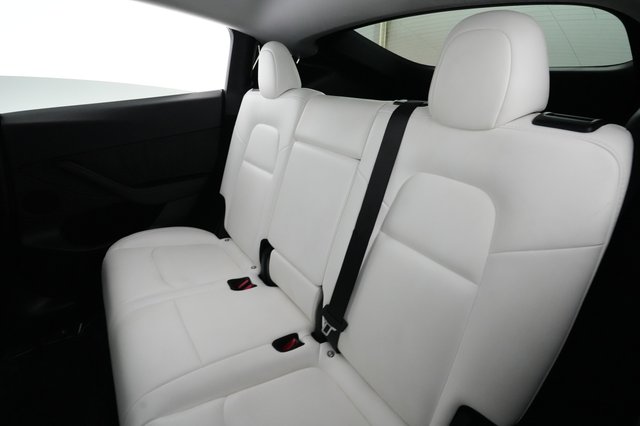 2023 Tesla Model Y — photo 19 of 26