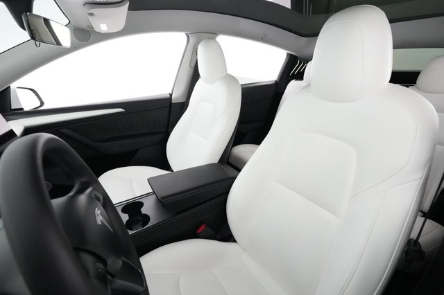 2023 Tesla Model Y — photo 3 of 26