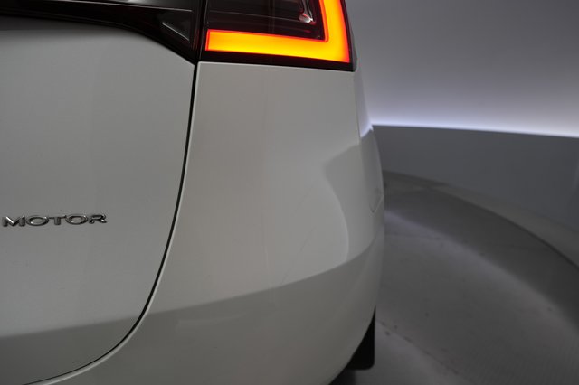 2023 Tesla Model Y — photo 25 of 26