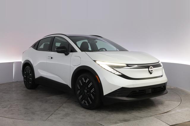 2026 Nissan LEAF — photo 10 of 24