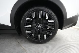 2026 Nissan LEAF — photo 7 of 24
