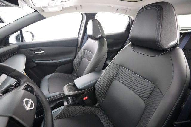 2026 Nissan LEAF — photo 3 of 24