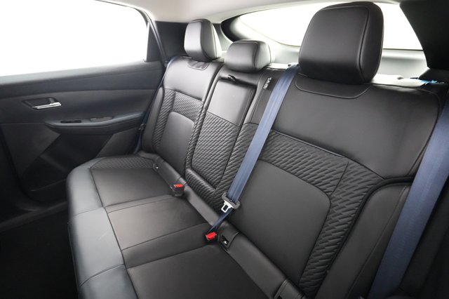 2026 Nissan LEAF — photo 19 of 24