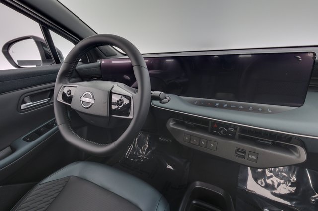 2026 Nissan LEAF — photo 20 of 24