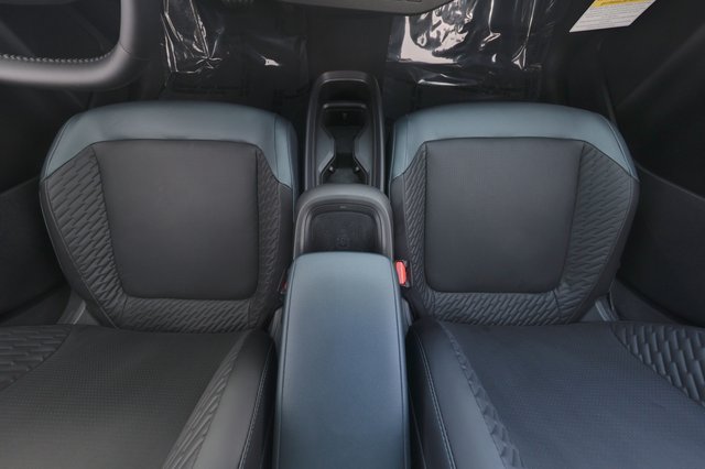 2026 Nissan LEAF — photo 22 of 24