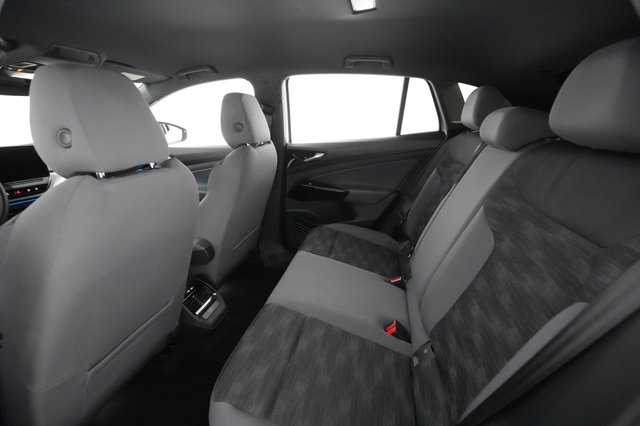 2021 Volkswagen ID.4 — photo 19 of 30