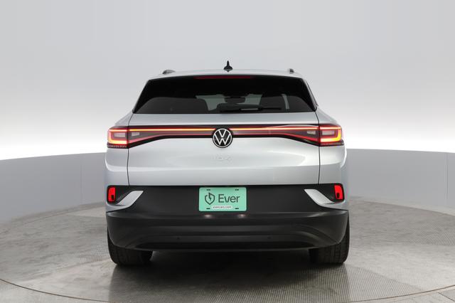 2021 Volkswagen ID.4 — photo 10 of 30