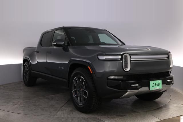 2025 Rivian R1T — photo 10 of 25