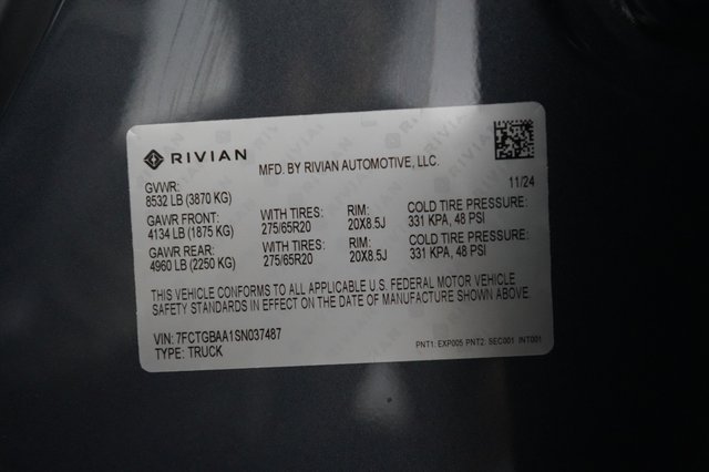 2025 Rivian R1T — photo 25 of 25