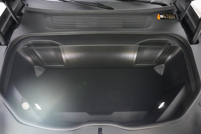 2025 Rivian R1T — photo 24 of 25