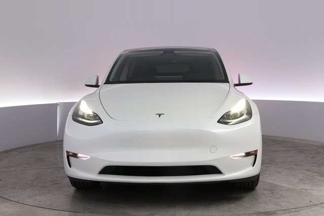 2023 Tesla Model Y — photo 9 of 23