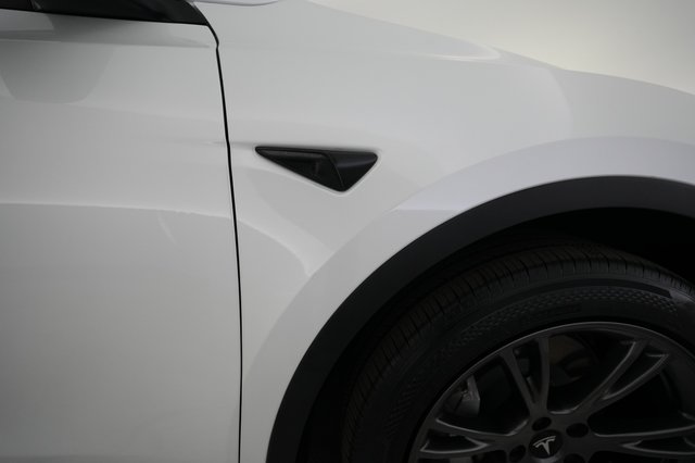 2023 Tesla Model Y — photo 22 of 23