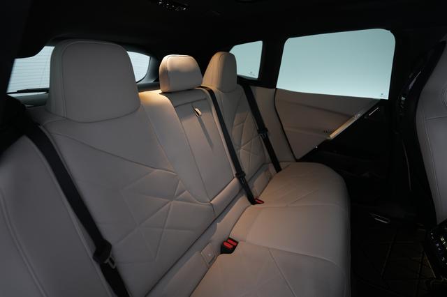 2023 BMW iX — photo 4 of 25
