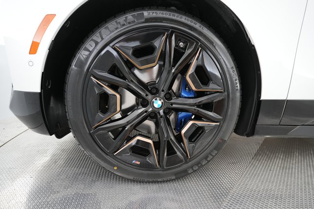 2023 BMW iX — photo 7 of 25