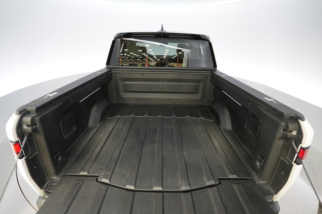 2022 Rivian R1T — photo 6 of 22