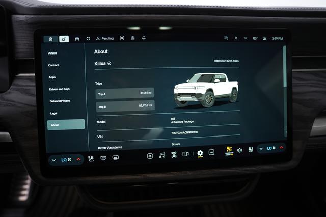 2022 Rivian R1T — photo 5 of 22