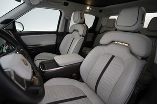 2022 Rivian R1T — photo 3 of 22