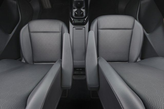 2021 Volkswagen ID.4 — photo 21 of 22