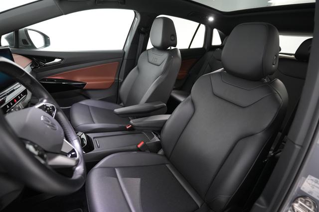 2021 Volkswagen ID.4 — photo 3 of 22
