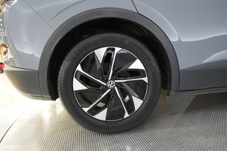2021 Volkswagen ID.4 — photo 7 of 22