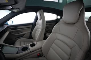 2023 Porsche Taycan — photo 3 of 28