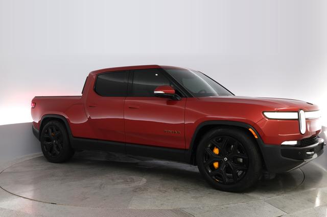 2022 Rivian R1T — photo 8 of 26