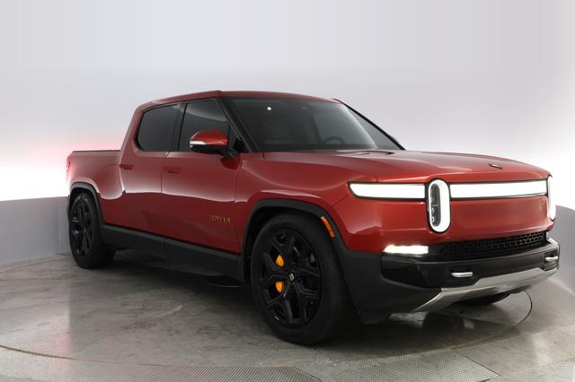 2022 Rivian R1T — photo 7 of 26