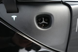 2026 Tesla Model Y — photo 8 of 24